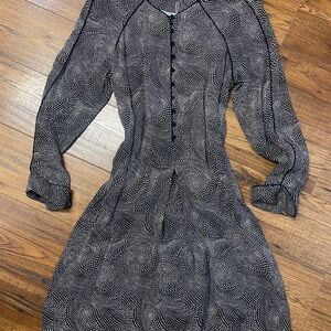 Equipment Femme Long Sleeved Mini Black & white Polka dot Dress Size 8 Button